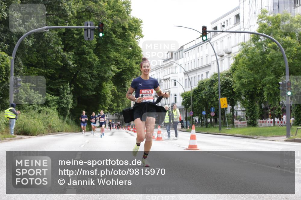 14.06.2026 - REWE Women's Run Jannik Wohlers http://msf.ph/oto/9815970 14.06.2026 10:50:05 Laufen 5100, 1 meine-sportfotos.de