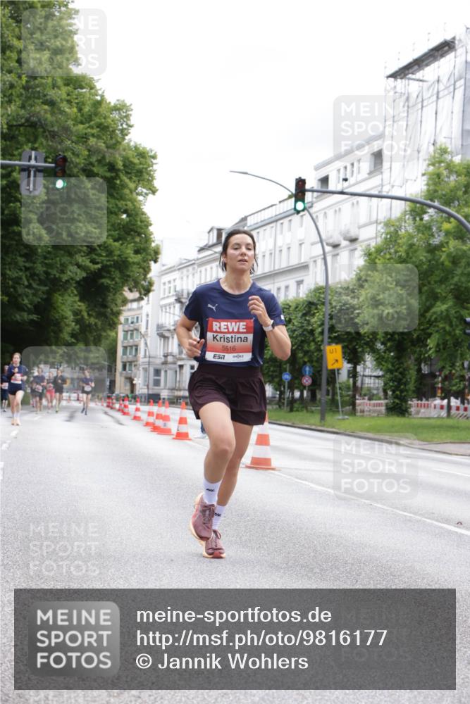 14.06.2026 - REWE Women's Run Jannik Wohlers http://msf.ph/oto/9816177 14.06.2026 10:51:03 Laufen 5516, 7, 1 meine-sportfotos.de
