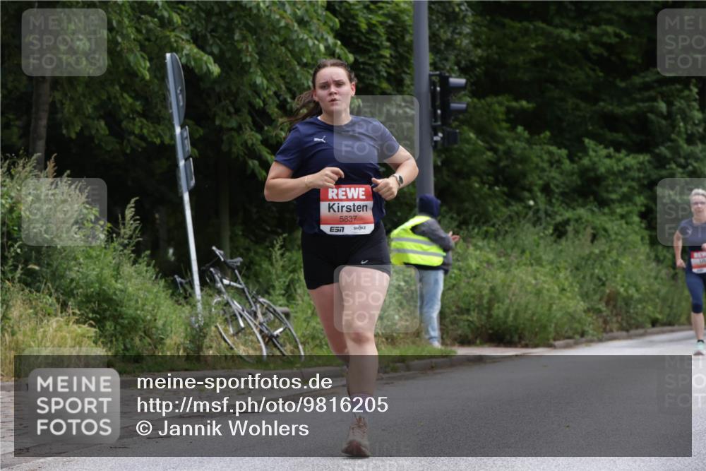 14.06.2026 - REWE Women's Run Jannik Wohlers http://msf.ph/oto/9816205 14.06.2026 10:51:09 Laufen 5837 meine-sportfotos.de