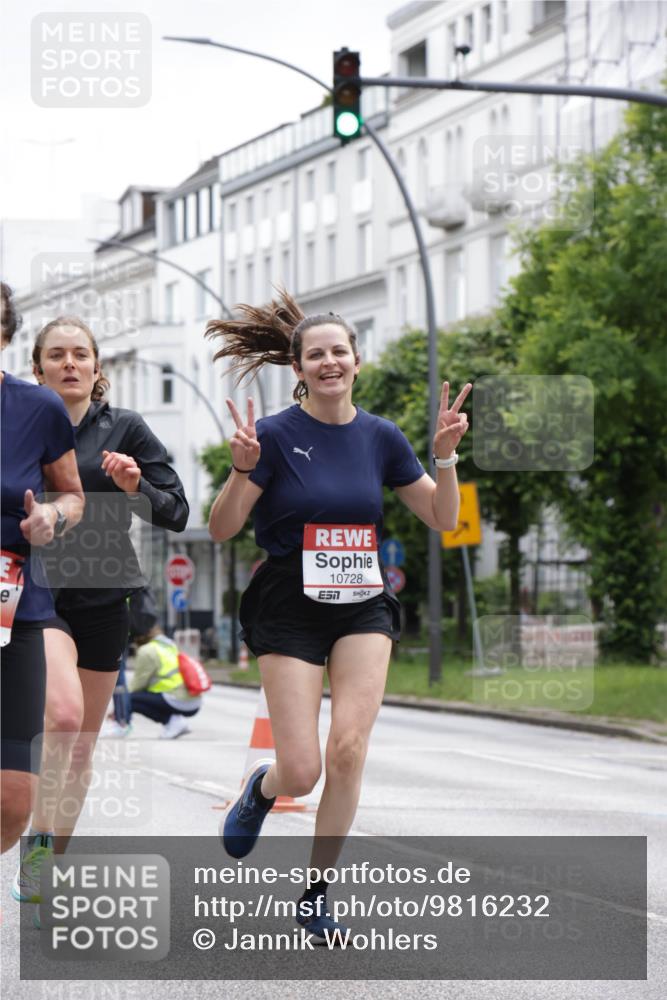 14.06.2026 - REWE Women's Run Jannik Wohlers http://msf.ph/oto/9816232 14.06.2026 10:51:15 Laufen 10728 meine-sportfotos.de