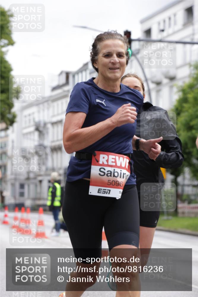 14.06.2026 - REWE Women's Run Jannik Wohlers http://msf.ph/oto/9816236 14.06.2026 10:51:16 Laufen 5096, 7, 1411 meine-sportfotos.de