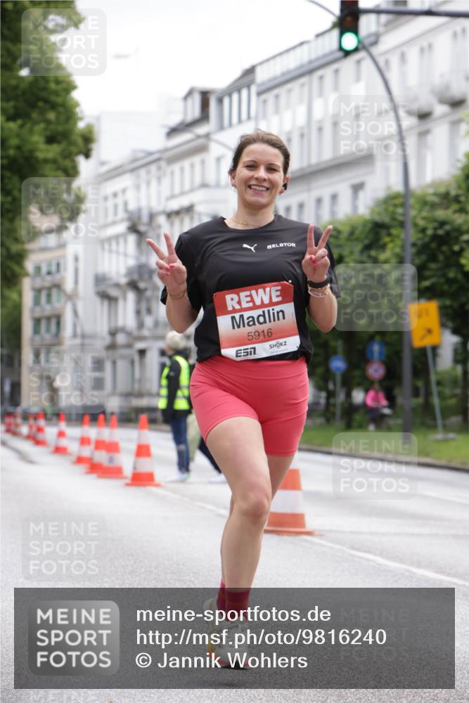 14.06.2026 - REWE Women's Run Jannik Wohlers http://msf.ph/oto/9816240 14.06.2026 10:51:17 Laufen 5916 meine-sportfotos.de