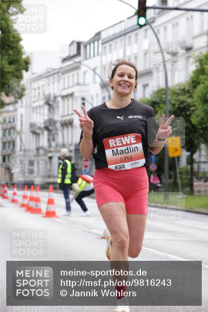 14.06.2026 - REWE Women's Run Jannik Wohlers http://msf.ph/oto/9816243 14.06.2026 10:51:17 Laufen 5916 meine-sportfotos.de