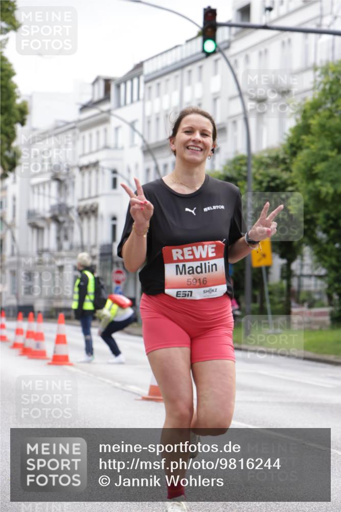 14.06.2026 - REWE Women's Run Jannik Wohlers http://msf.ph/oto/9816244 14.06.2026 10:51:17 Laufen 5916 meine-sportfotos.de