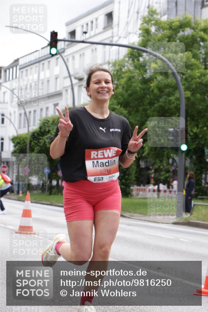 14.06.2026 - REWE Women's Run Jannik Wohlers http://msf.ph/oto/9816250 14.06.2026 10:51:17 Laufen 411, 5916, 57 meine-sportfotos.de