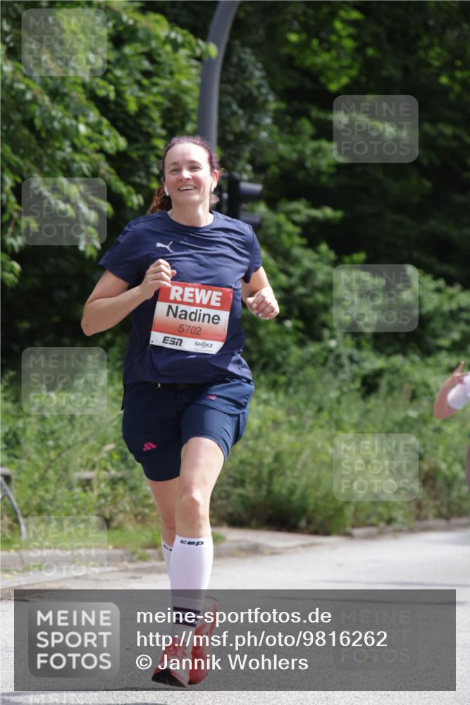 14.06.2026 - REWE Women's Run Jannik Wohlers http://msf.ph/oto/9816262 14.06.2026 10:51:23 Laufen 5702, 7 meine-sportfotos.de