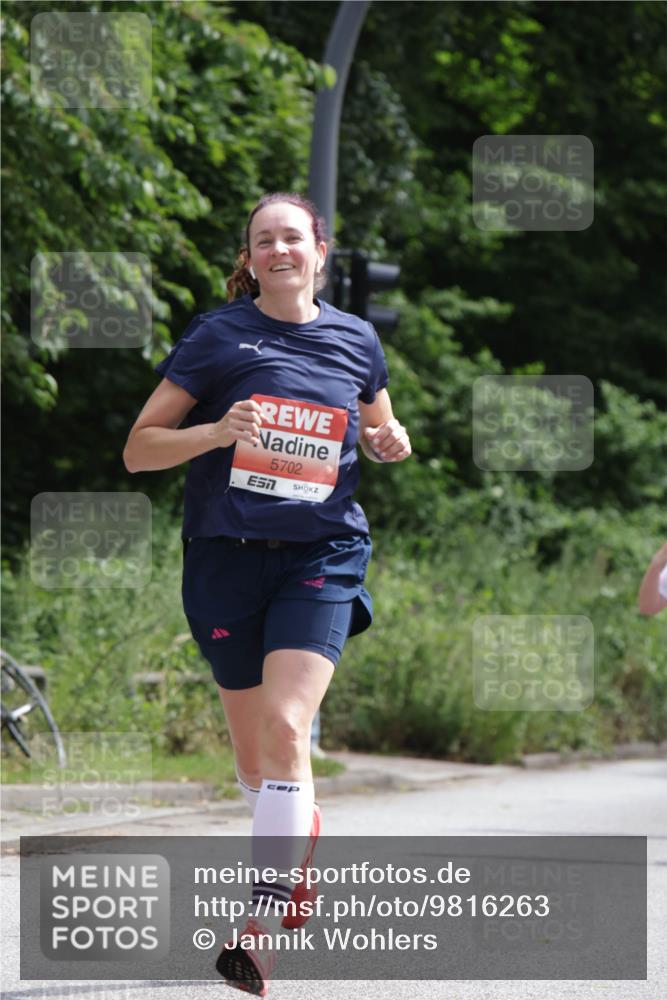 14.06.2026 - REWE Women's Run Jannik Wohlers http://msf.ph/oto/9816263 14.06.2026 10:51:23 Laufen 5702, 7 meine-sportfotos.de