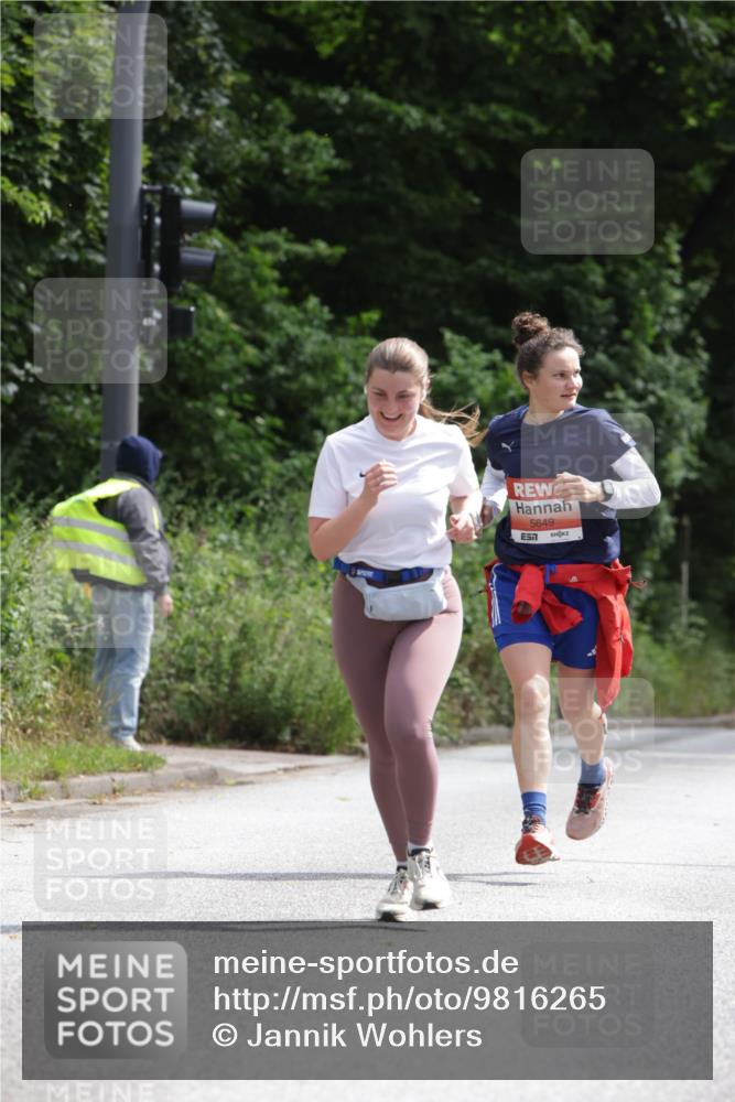 14.06.2026 - REWE Women's Run Jannik Wohlers http://msf.ph/oto/9816265 14.06.2026 10:51:25 Laufen 5649 meine-sportfotos.de
