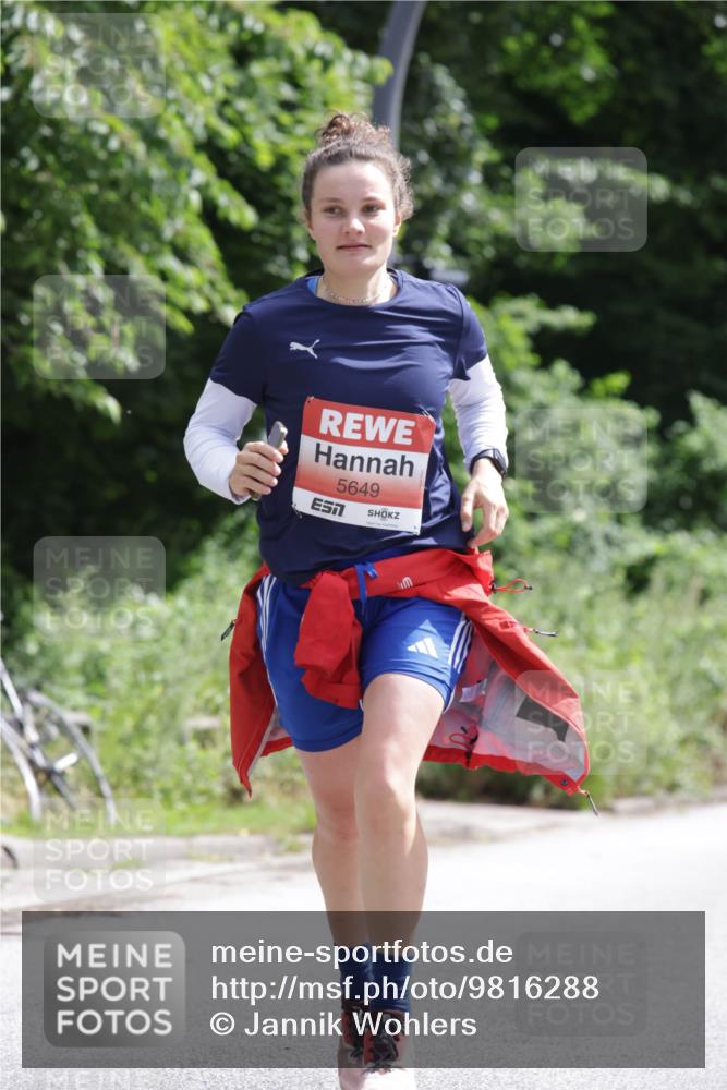 14.06.2026 - REWE Women's Run Jannik Wohlers http://msf.ph/oto/9816288 14.06.2026 10:51:27 Laufen 5649 meine-sportfotos.de