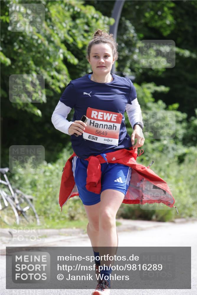 14.06.2026 - REWE Women's Run Jannik Wohlers http://msf.ph/oto/9816289 14.06.2026 10:51:27 Laufen 5649 meine-sportfotos.de