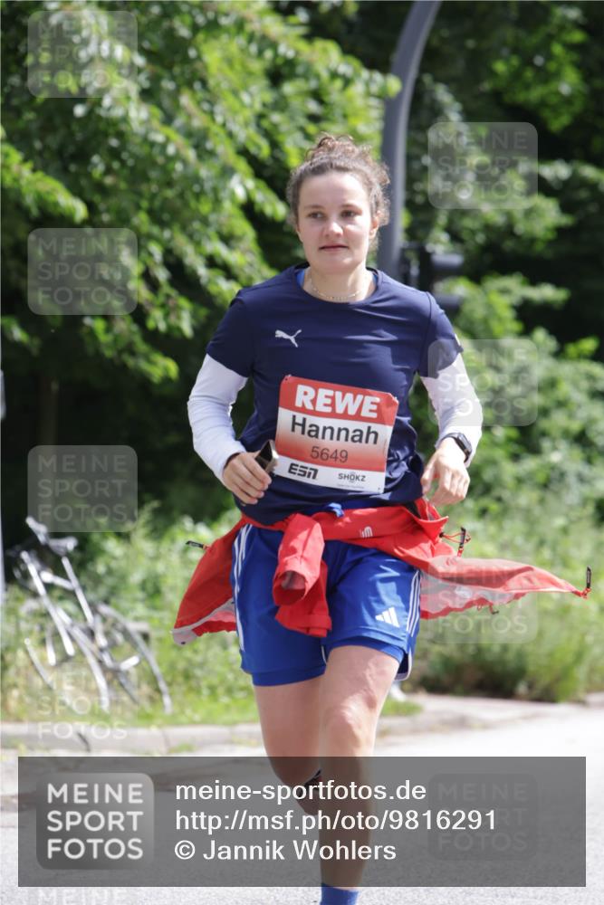 14.06.2026 - REWE Women's Run Jannik Wohlers http://msf.ph/oto/9816291 14.06.2026 10:51:27 Laufen 5649, 7 meine-sportfotos.de