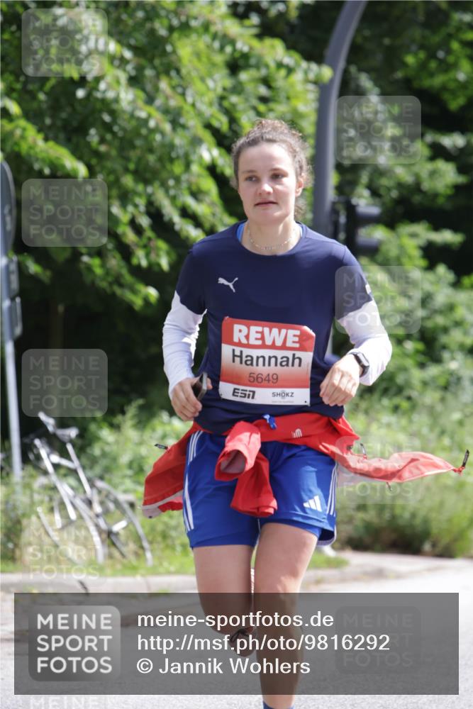 14.06.2026 - REWE Women's Run Jannik Wohlers http://msf.ph/oto/9816292 14.06.2026 10:51:27 Laufen 5649, 7 meine-sportfotos.de