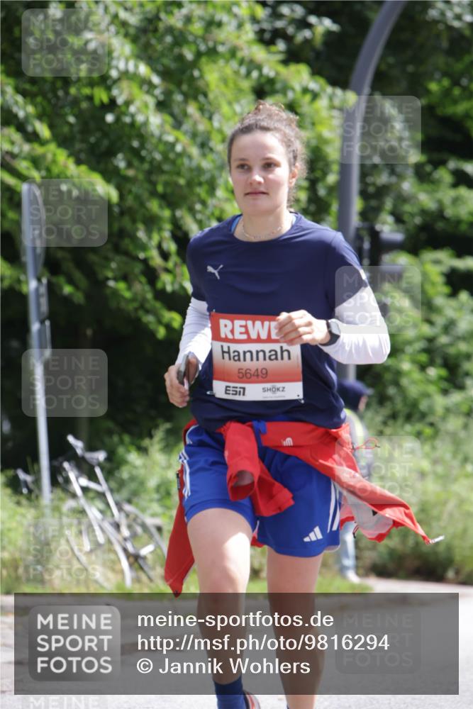 14.06.2026 - REWE Women's Run Jannik Wohlers http://msf.ph/oto/9816294 14.06.2026 10:51:27 Laufen 5649, 7 meine-sportfotos.de