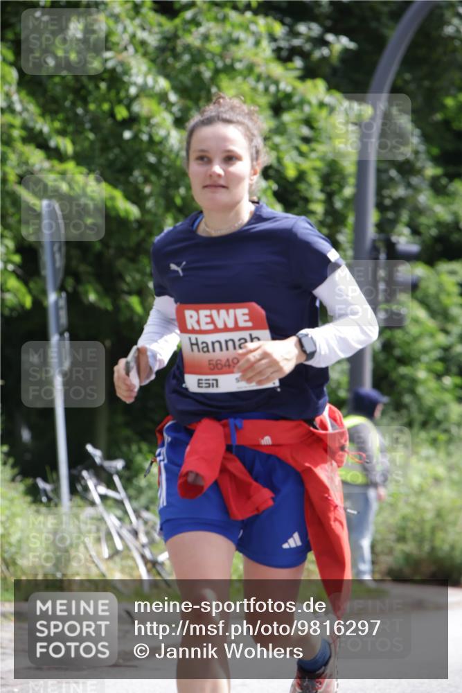 14.06.2026 - REWE Women's Run Jannik Wohlers http://msf.ph/oto/9816297 14.06.2026 10:51:28 Laufen 5649 meine-sportfotos.de