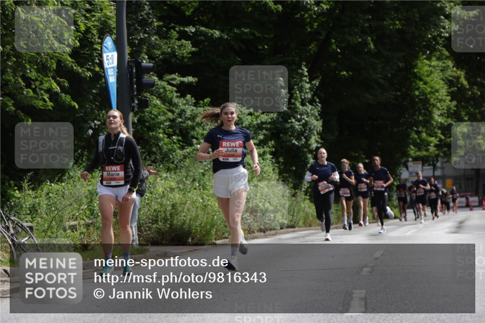14.06.2026 - REWE Women's Run Jannik Wohlers http://msf.ph/oto/9816343 14.06.2026 10:51:44 Laufen 5, 0, 7, 5308 meine-sportfotos.de