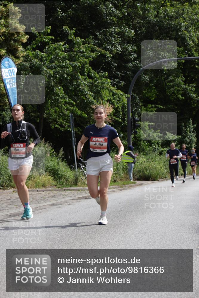 14.06.2026 - REWE Women's Run Jannik Wohlers http://msf.ph/oto/9816366 14.06.2026 10:51:47 Laufen 5, 00, 5695, 5308, 57 meine-sportfotos.de