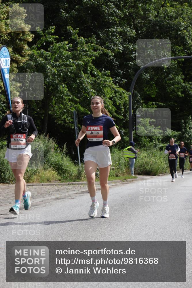 14.06.2026 - REWE Women's Run Jannik Wohlers http://msf.ph/oto/9816368 14.06.2026 10:51:48 Laufen 400, 5695, 57, 5308, 57 meine-sportfotos.de