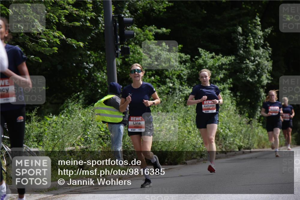 14.06.2026 - REWE Women's Run Jannik Wohlers http://msf.ph/oto/9816385 14.06.2026 10:51:52 Laufen 57, 5527 meine-sportfotos.de