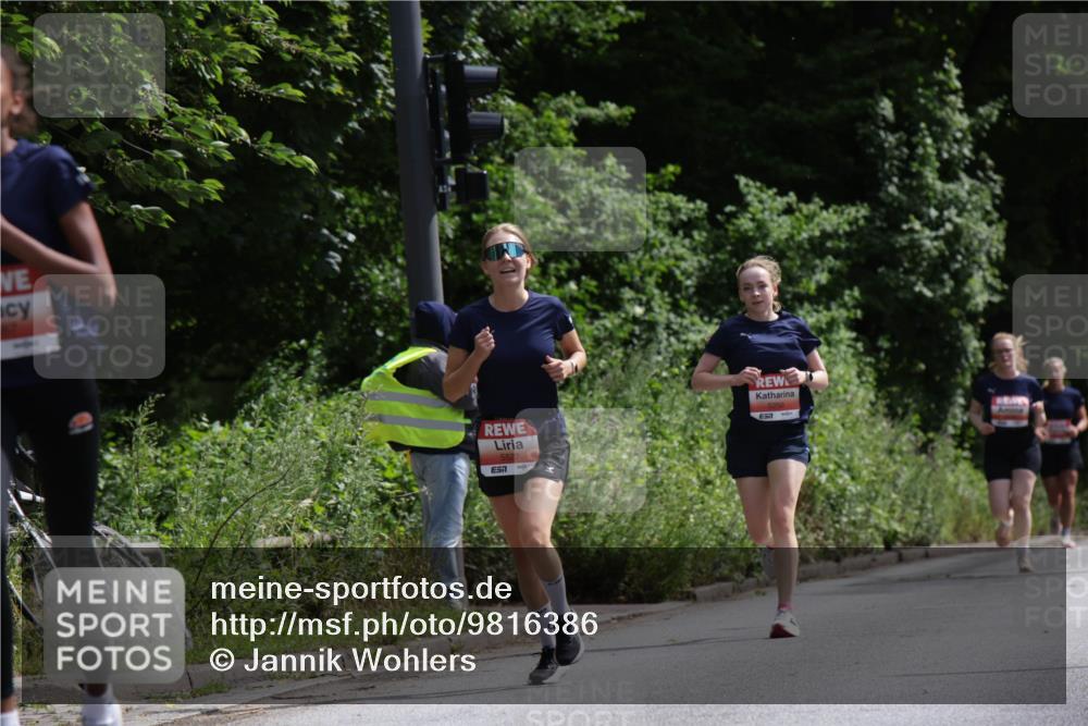 14.06.2026 - REWE Women's Run Jannik Wohlers http://msf.ph/oto/9816386 14.06.2026 10:51:52 Laufen 5527 meine-sportfotos.de