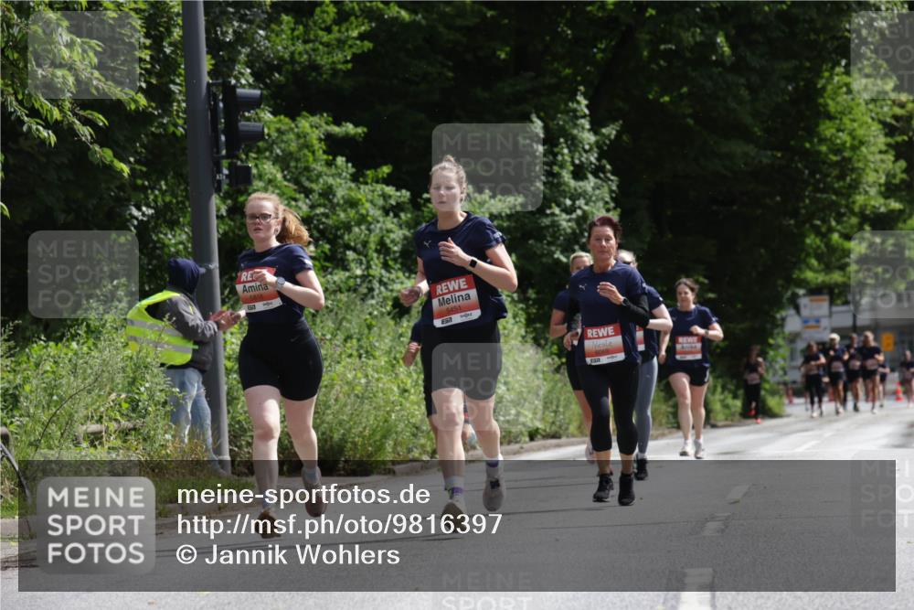14.06.2026 - REWE Women's Run Jannik Wohlers http://msf.ph/oto/9816397 14.06.2026 10:51:58 Laufen 5818, 57, 5451, 577 meine-sportfotos.de