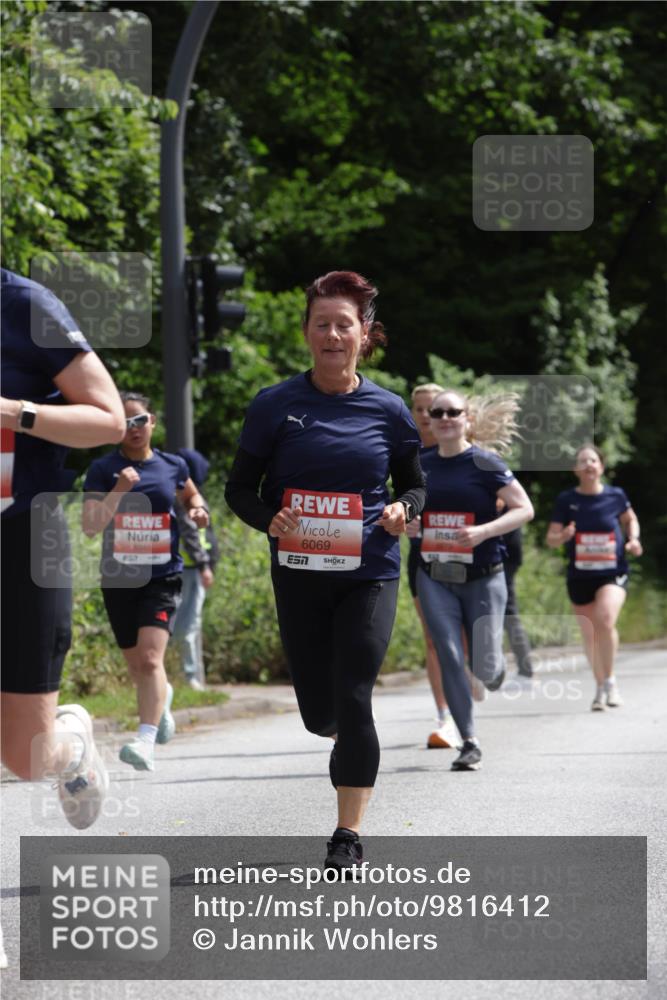 14.06.2026 - REWE Women's Run Jannik Wohlers http://msf.ph/oto/9816412 14.06.2026 10:52:01 Laufen 6069 meine-sportfotos.de
