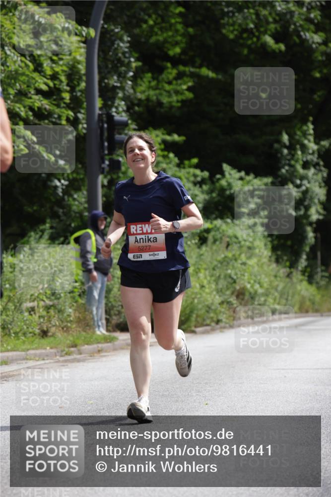 14.06.2026 - REWE Women's Run Jannik Wohlers http://msf.ph/oto/9816441 14.06.2026 10:52:05 Laufen 5277 meine-sportfotos.de