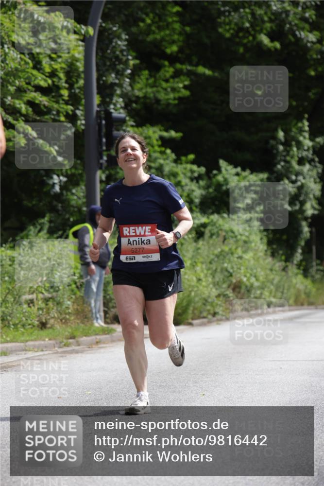 14.06.2026 - REWE Women's Run Jannik Wohlers http://msf.ph/oto/9816442 14.06.2026 10:52:05 Laufen 5277 meine-sportfotos.de