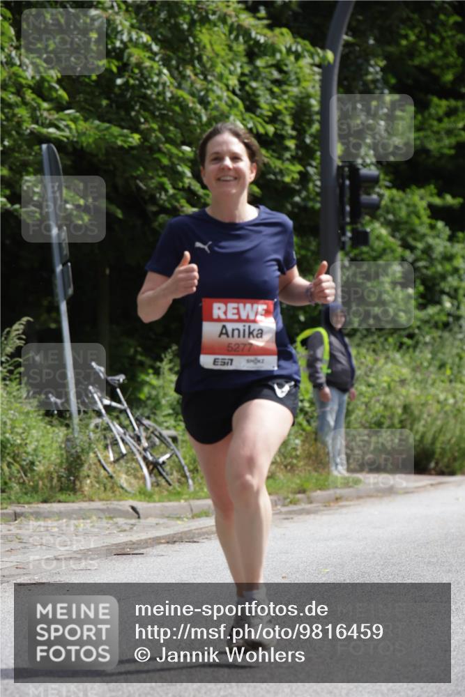 14.06.2026 - REWE Women's Run Jannik Wohlers http://msf.ph/oto/9816459 14.06.2026 10:52:06 Laufen 5277 meine-sportfotos.de