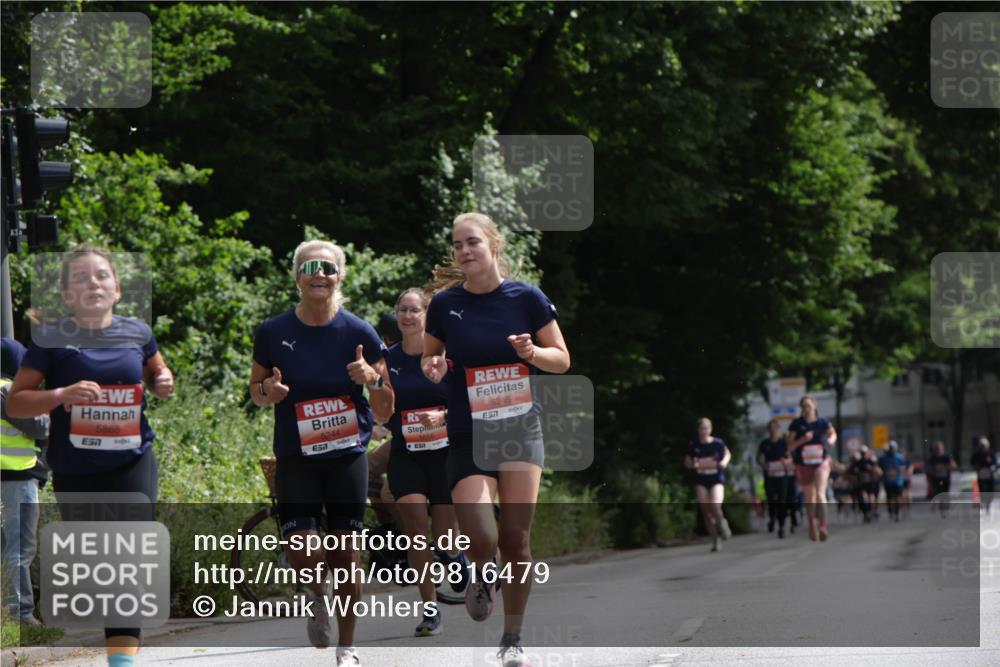 14.06.2026 - REWE Women's Run Jannik Wohlers http://msf.ph/oto/9816479 14.06.2026 10:52:19 Laufen 5868, 57, 5244, 51, 5245 meine-sportfotos.de