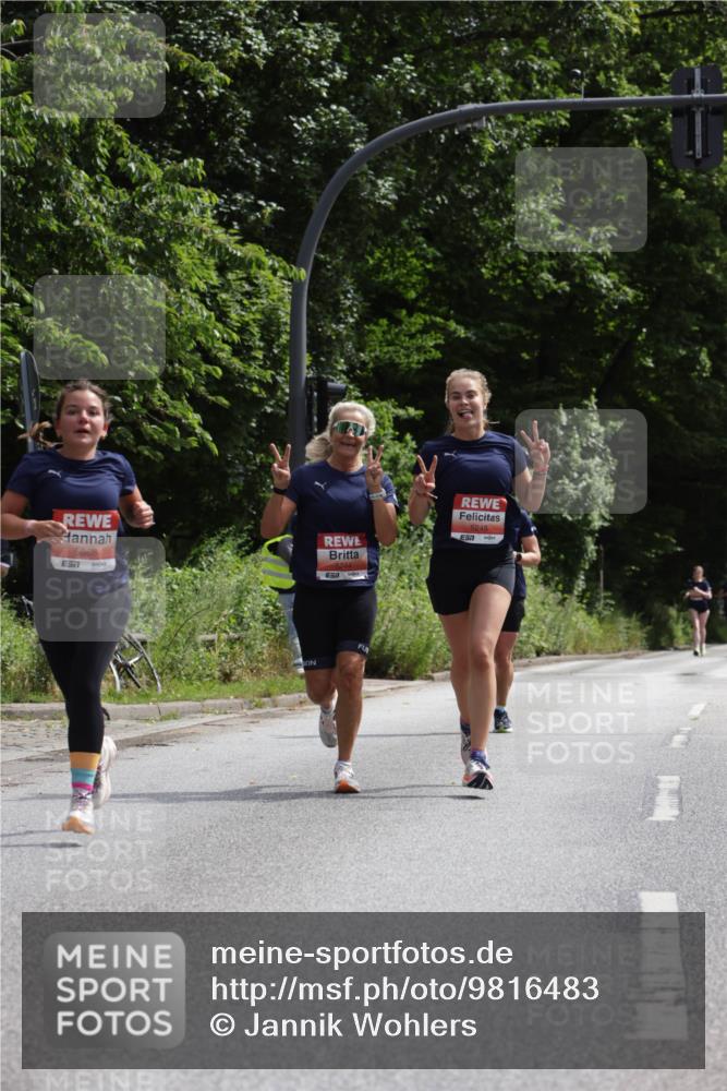 14.06.2026 - REWE Women's Run Jannik Wohlers http://msf.ph/oto/9816483 14.06.2026 10:52:21 Laufen 5868, 57, 7, 5245 meine-sportfotos.de