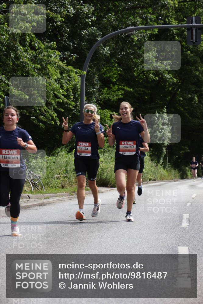 14.06.2026 - REWE Women's Run Jannik Wohlers http://msf.ph/oto/9816487 14.06.2026 10:52:21 Laufen 5868, 7, 5245 meine-sportfotos.de