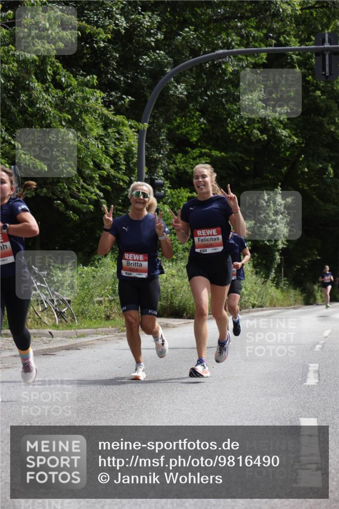 14.06.2026 - REWE Women's Run Jannik Wohlers http://msf.ph/oto/9816490 14.06.2026 10:52:21 Laufen 5244, 5245, 57 meine-sportfotos.de