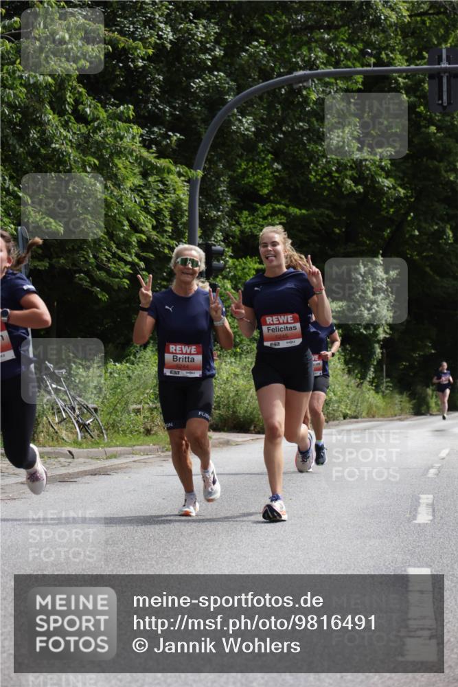 14.06.2026 - REWE Women's Run Jannik Wohlers http://msf.ph/oto/9816491 14.06.2026 10:52:21 Laufen 5244, 7, 5245 meine-sportfotos.de