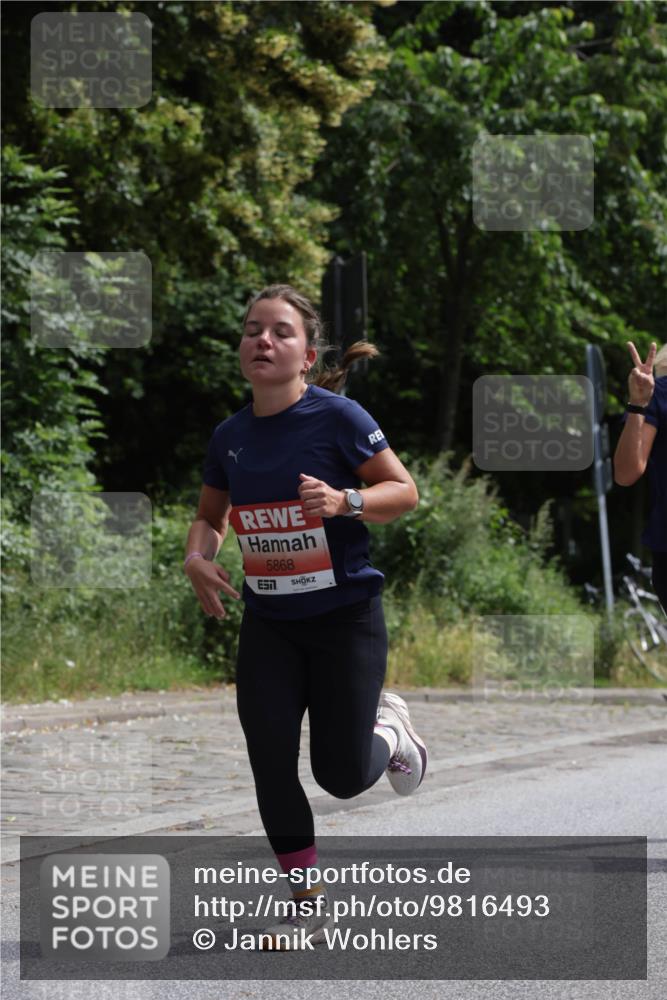 14.06.2026 - REWE Women's Run Jannik Wohlers http://msf.ph/oto/9816493 14.06.2026 10:52:22 Laufen 5868 meine-sportfotos.de