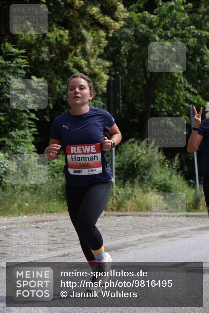 14.06.2026 - REWE Women's Run Jannik Wohlers http://msf.ph/oto/9816495 14.06.2026 10:52:22 Laufen 5868 meine-sportfotos.de