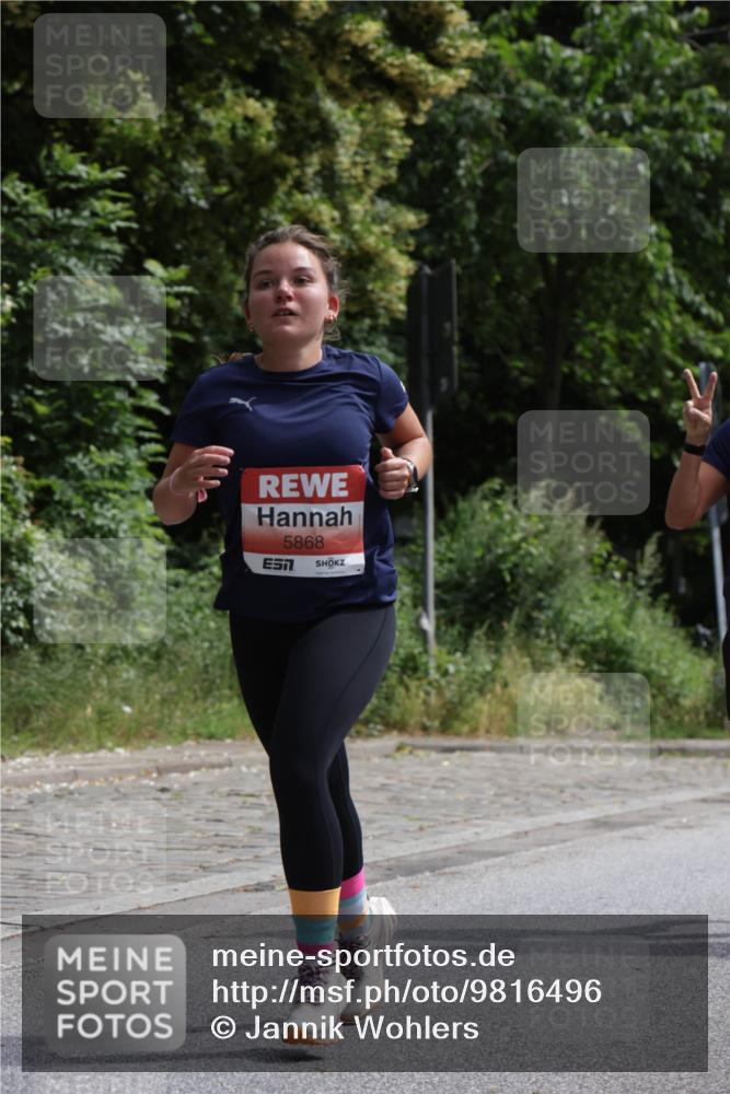 14.06.2026 - REWE Women's Run Jannik Wohlers http://msf.ph/oto/9816496 14.06.2026 10:52:22 Laufen 5868 meine-sportfotos.de