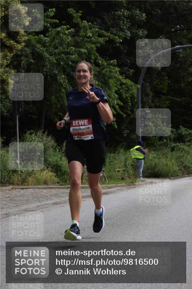 14.06.2026 - REWE Women's Run Jannik Wohlers http://msf.ph/oto/9816500 14.06.2026 10:52:25 Laufen 5556 meine-sportfotos.de