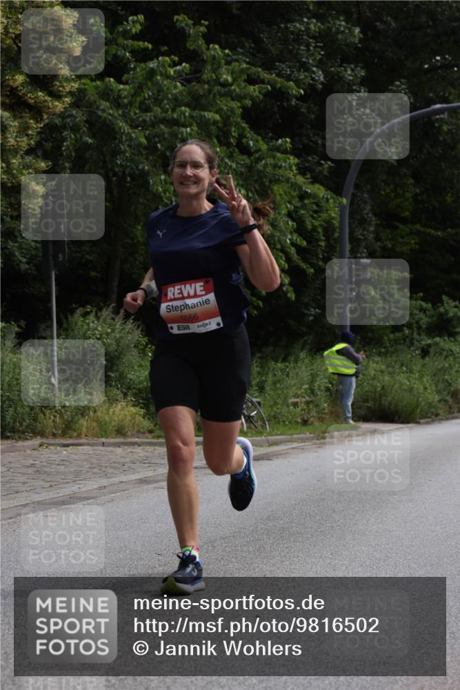 14.06.2026 - REWE Women's Run Jannik Wohlers http://msf.ph/oto/9816502 14.06.2026 10:52:25 Laufen 5556 meine-sportfotos.de