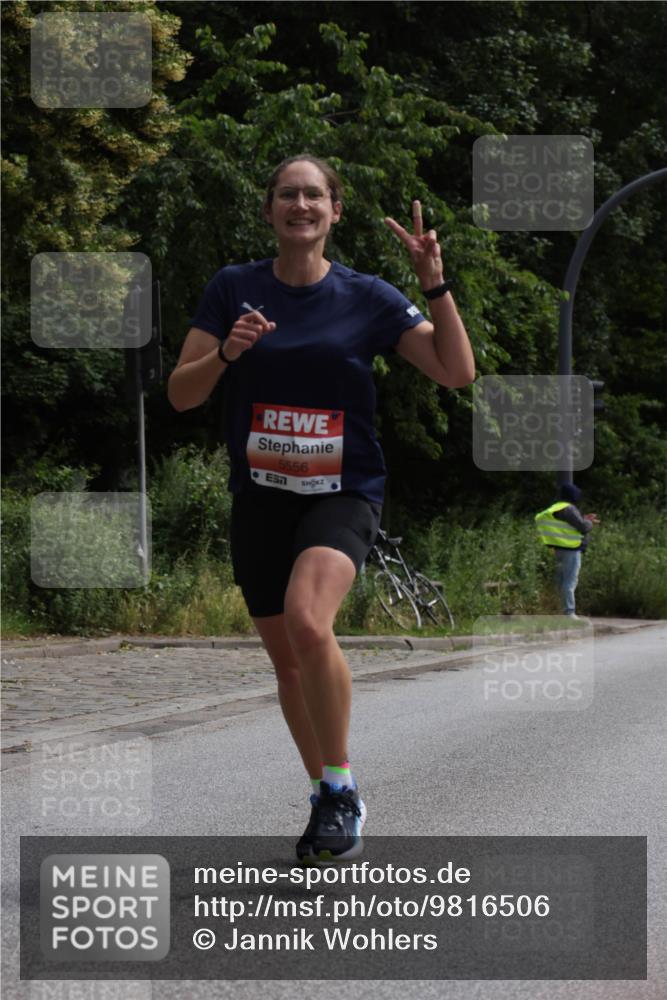 14.06.2026 - REWE Women's Run Jannik Wohlers http://msf.ph/oto/9816506 14.06.2026 10:52:25 Laufen 5556 meine-sportfotos.de
