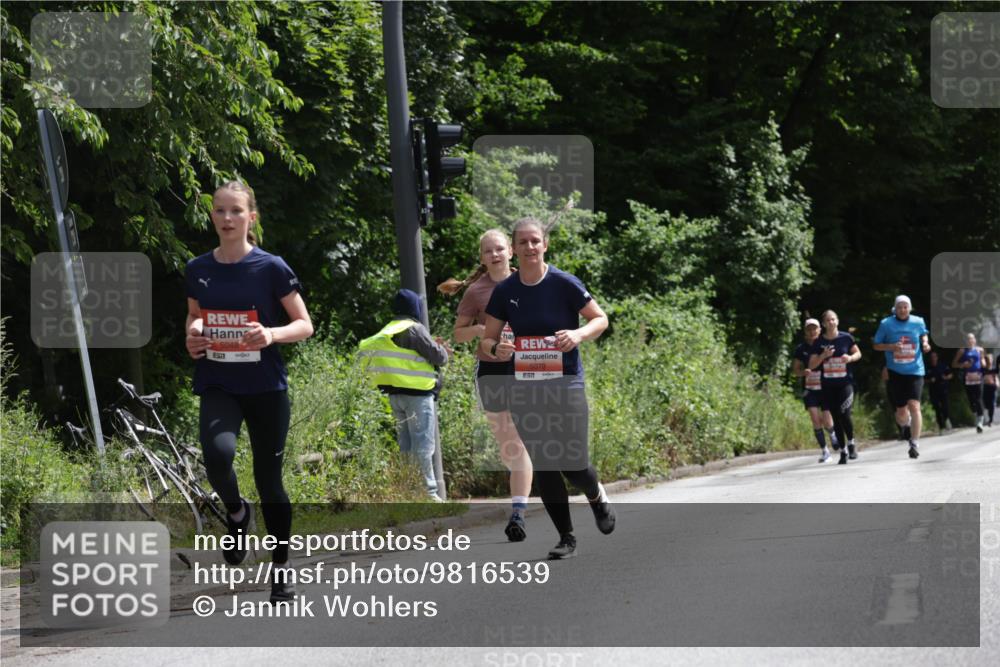 14.06.2026 - REWE Women's Run Jannik Wohlers http://msf.ph/oto/9816539 14.06.2026 10:52:42 Laufen 5048, 5070 meine-sportfotos.de