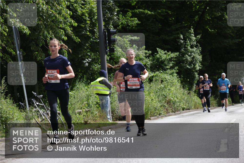 14.06.2026 - REWE Women's Run Jannik Wohlers http://msf.ph/oto/9816541 14.06.2026 10:52:42 Laufen 5070, 7 meine-sportfotos.de