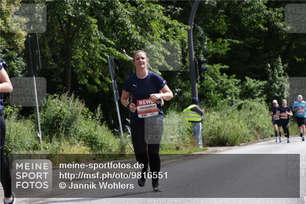 14.06.2026 - REWE Women's Run Jannik Wohlers http://msf.ph/oto/9816551 14.06.2026 10:52:44 Laufen 5070 meine-sportfotos.de