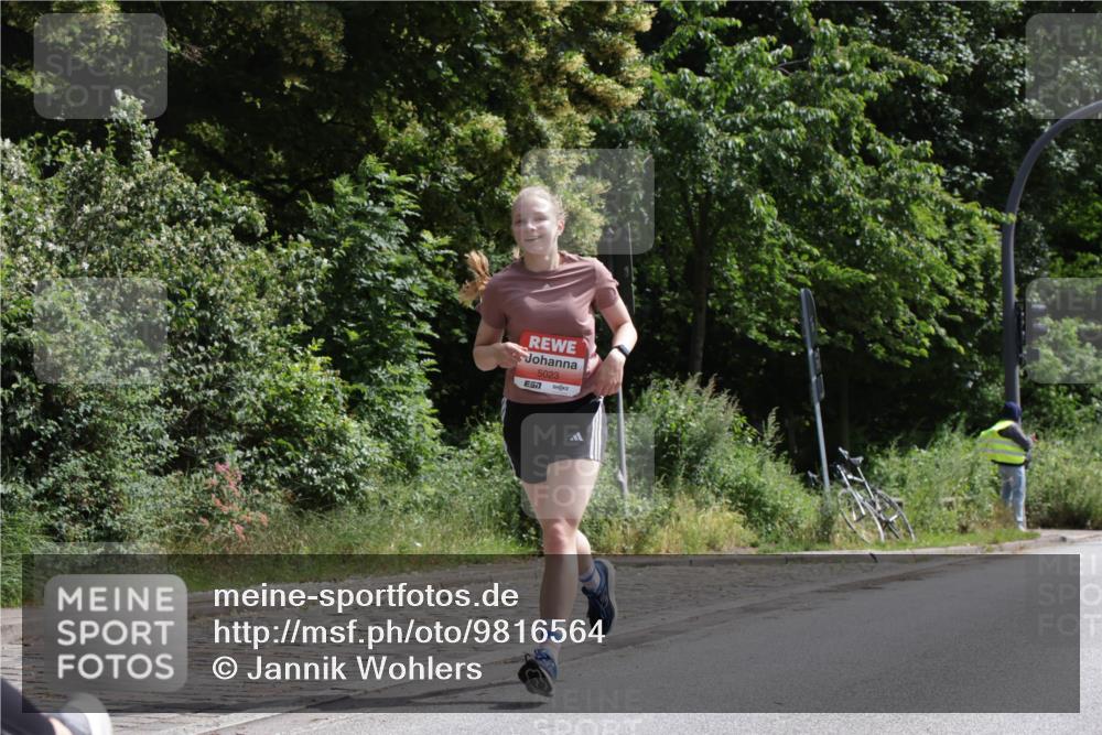 14.06.2026 - REWE Women's Run Jannik Wohlers http://msf.ph/oto/9816564 14.06.2026 10:52:46 Laufen 5023 meine-sportfotos.de