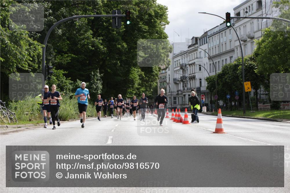 14.06.2026 - REWE Women's Run Jannik Wohlers http://msf.ph/oto/9816570 14.06.2026 10:52:49 Laufen 1, 7 meine-sportfotos.de