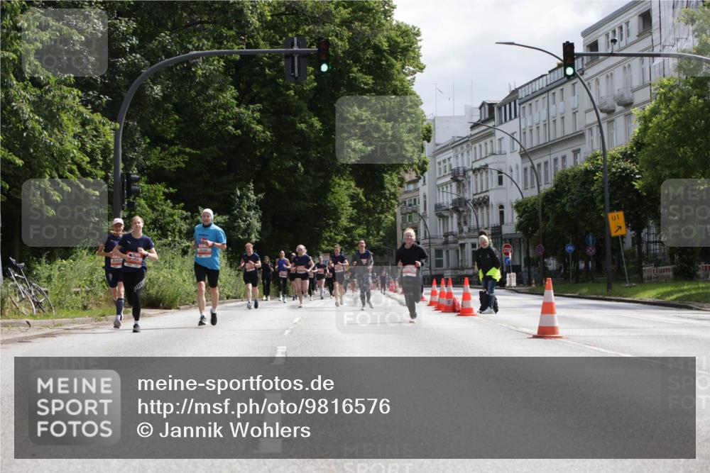 14.06.2026 - REWE Women's Run Jannik Wohlers http://msf.ph/oto/9816576 14.06.2026 10:52:49 Laufen 1 meine-sportfotos.de