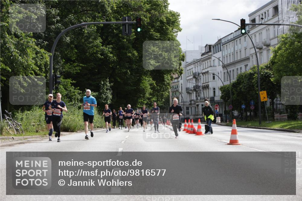 14.06.2026 - REWE Women's Run Jannik Wohlers http://msf.ph/oto/9816577 14.06.2026 10:52:49 Laufen 1 meine-sportfotos.de