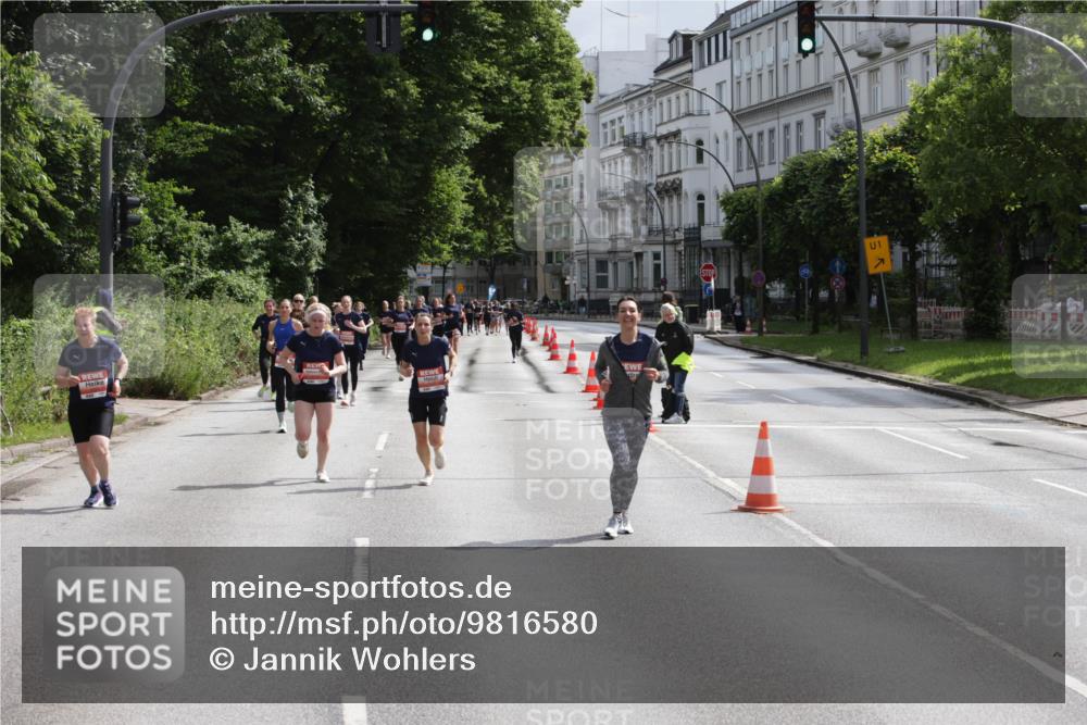 14.06.2026 - REWE Women's Run Jannik Wohlers http://msf.ph/oto/9816580 14.06.2026 10:52:55 Laufen 1 meine-sportfotos.de