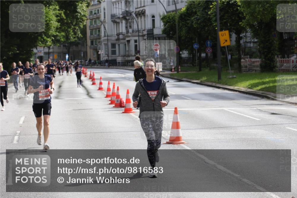 14.06.2026 - REWE Women's Run Jannik Wohlers http://msf.ph/oto/9816583 14.06.2026 10:52:56 Laufen 657, 1 meine-sportfotos.de