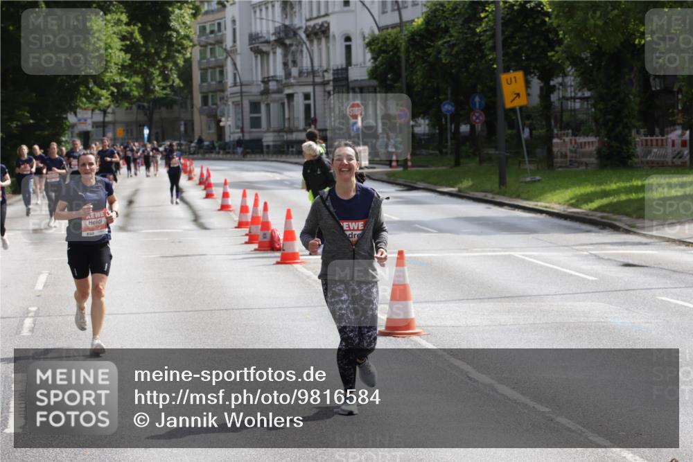 14.06.2026 - REWE Women's Run Jannik Wohlers http://msf.ph/oto/9816584 14.06.2026 10:52:56 Laufen 1 meine-sportfotos.de