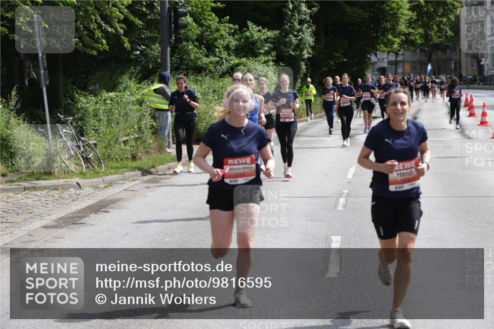 14.06.2026 - REWE Women's Run Jannik Wohlers http://msf.ph/oto/9816595 14.06.2026 10:52:58 Laufen 5753, 7, 6662, 37 meine-sportfotos.de